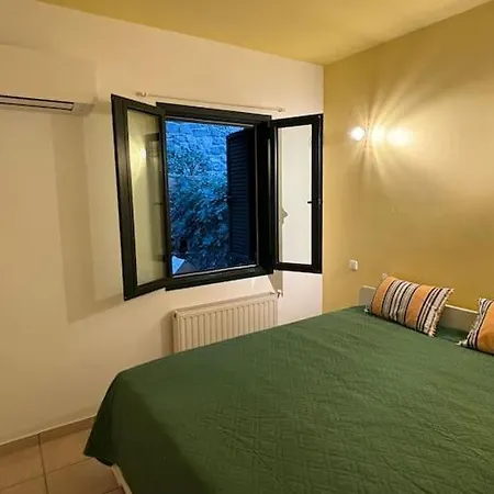 Appartement Avec Vue Aegina Exterior photo