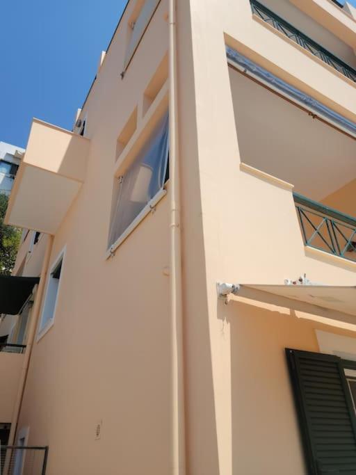 Avec Vue Apartment